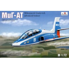 AMO-7239 1/72 Mikoyan MiG-AT Russian modern advanced trainer model kit